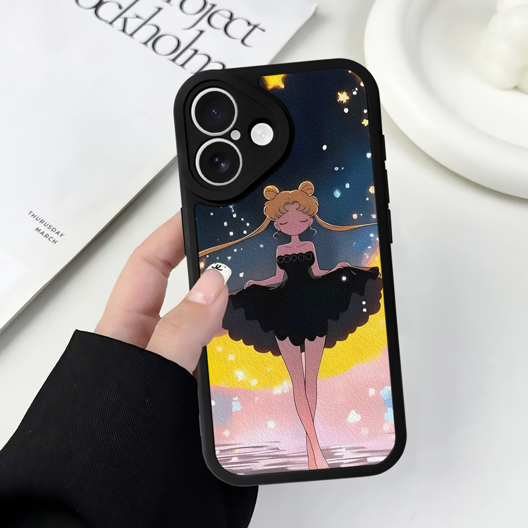 （画像用） 美少女戦士セーラームーン Sailor Moon 【iPhone 16シリーズ対応】シリコンスマホケース（レザー調） 材質：シリコン